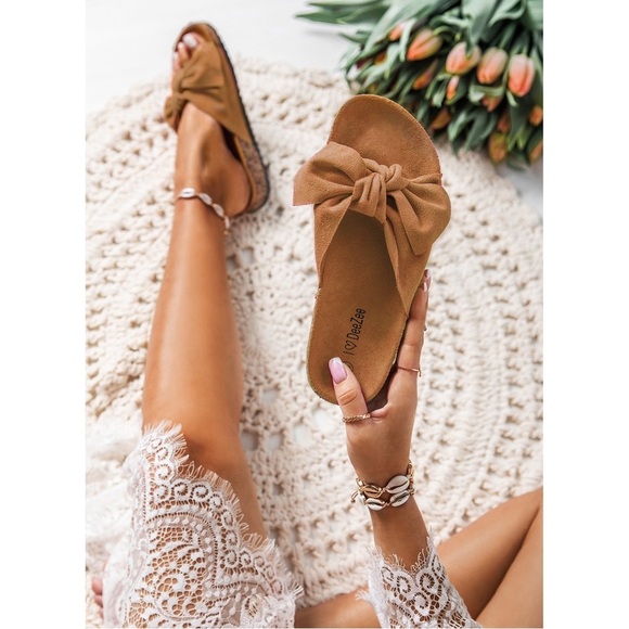 🍒 Vegan Suede BOW Slides 🍒 ***RED ONLY*** - Picture 3 of 6